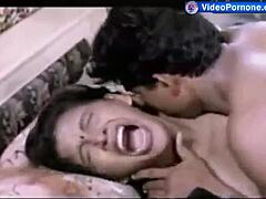Upplev det bästa av indisk MILF-porr med denna fullständiga film på VideoPornOne.com