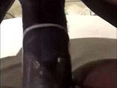 MILF Veronica Lins dostává svůj velký černý penis naplněný v tomto domácím porno videu