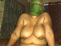 MILF yang Lelah: Fantasi Taboo