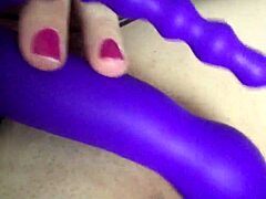 Mature mom indulges in solo play