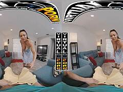 Porno MILF - Carmela Clutch VR - Una giornata di lavori di cougar