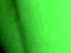 Jypsee Khans viser sin modne krop frem med en stor sort pik og anal action