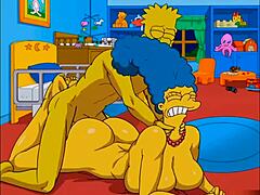 Marge la ama de casa madura disfruta del sexo anal en el gimnasio y en casa mientras su marido está en el trabajo en este vídeo Hentai parodia