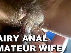 Ameterski analni videoposnetek z glasnimi stokanji in umazanim anusom