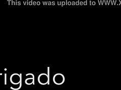 V tem amaterskem videu analna akcija v pasji stilu z brazilsko MILF