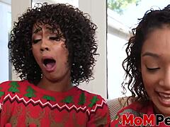 Stiefmutter Misty Stone und Stieftochter Sarah Lace haben einen Dreier